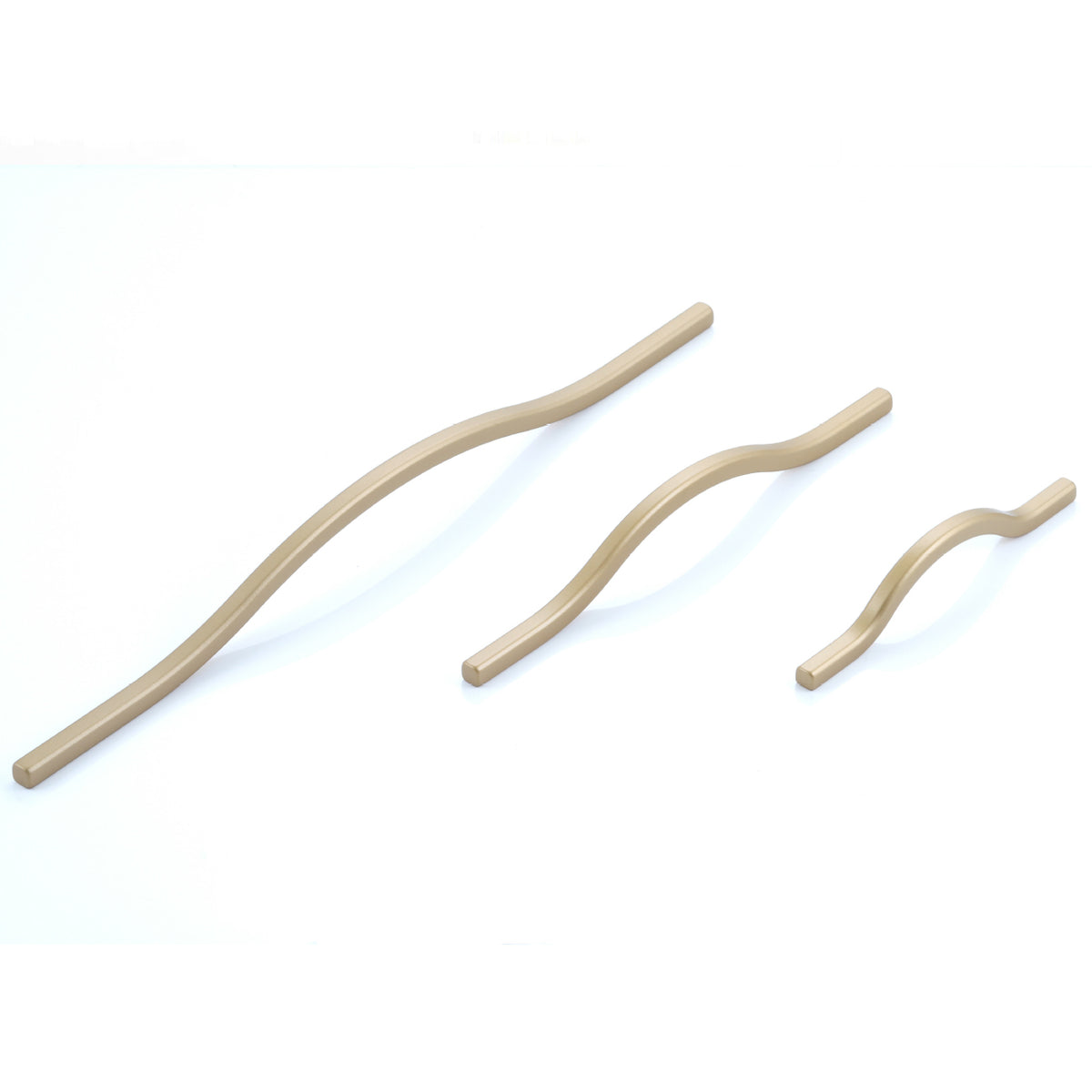 Flow Bow Handle in Natural Brass finish