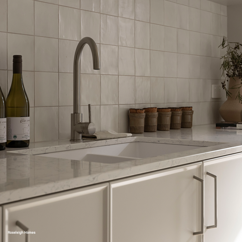 Varna Handle